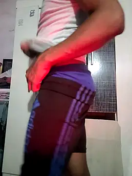 maxOliver12345 online show from October 11, 4:12 am