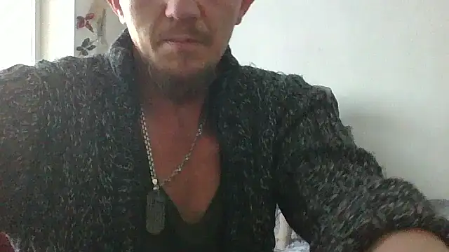 Twolatte1520 online show from April 17, 9:34 am