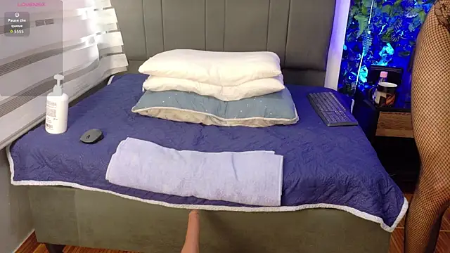 samirscott online show from April 9, 12:43 pm