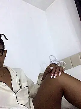 CurvyGoddessXxx online show from October 14, 9:59 pm