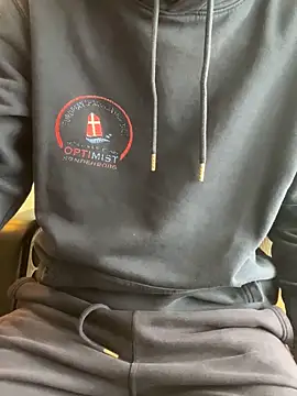 Snapshot of quinten_bel chatting on October 5, 11:41 am quinten bel online show from October 5, 11:41 am