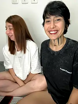 DaisyEmily online show from October 19, 11:16 pm