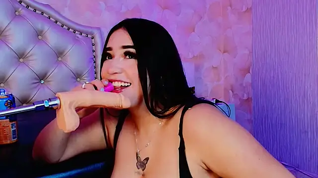 Snapshot of Sophia_Valkova chatting on November 30, 4:16 am Sophia Valkova online show from November 30, 4:16 am