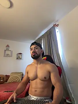 Ezzio Scolaro online show from November 21, 12:04 pm