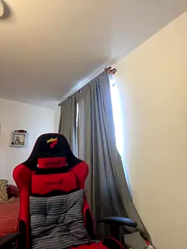 Ezzio Scolaro online show from December 2, 12:21 pm