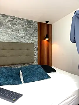 Sam Clark online show from October 21, 4:02 am