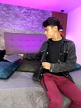 Sam Clark online show from October 23, 3:50 am