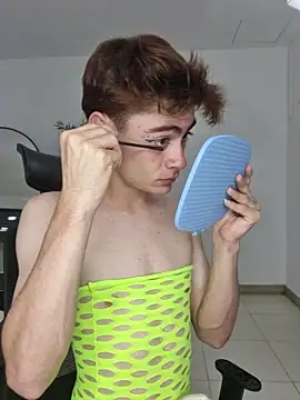 Sam Clark online show from December 2, 4:51 am