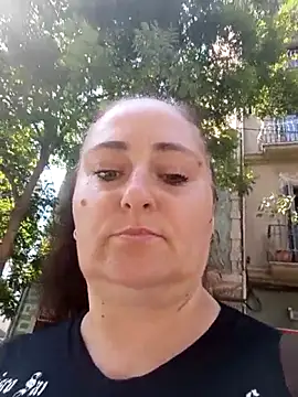 Snapshot of Bella_862 chatting on June 6, 9:03 am Bella 862 online show from June 6, 9:03 am