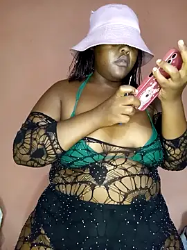 BigBootyBitch96 online show from March 4, 10:21 am