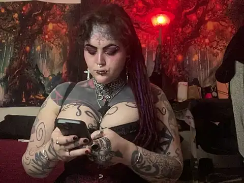 nyxvelon online show from March 15, 8:48 pm