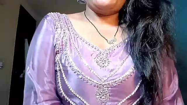 horny milf couple online show from April 8, 4:29 pm