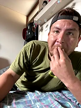 Snapshot of atreusfilho chatting on December 16, 2:55 pm atreusfilho online show from December 16, 2:55 pm