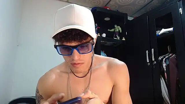 imsammytop online show from October 16, 9:16 pm