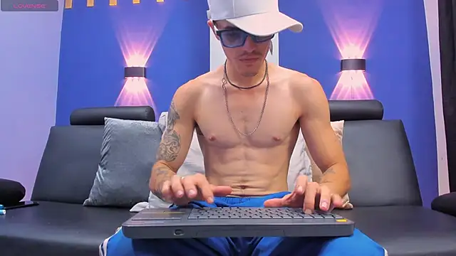 imsammytop online show from October 23, 1:21 pm