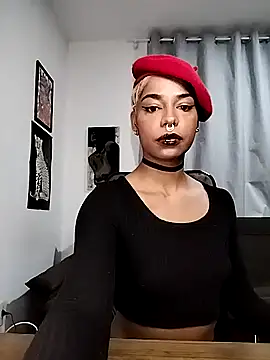 Snapshot of Helenoir chatting on April 12, 8:41 am Helenoir online show from April 12, 8:41 am