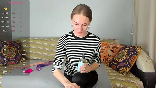 Amalia Mio online show from December 18, 8:09 am