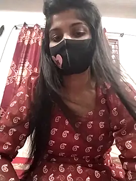 Queen-Any online show from October 31, 12:28 pm