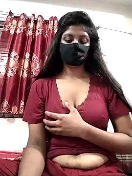 Queen-Any online show from November 1, 5:37 pm