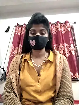 Queen-Any online show from December 17, 6:14 pm