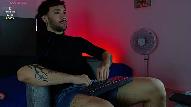 angel kyrozz online show from February 27, 6:41 pm