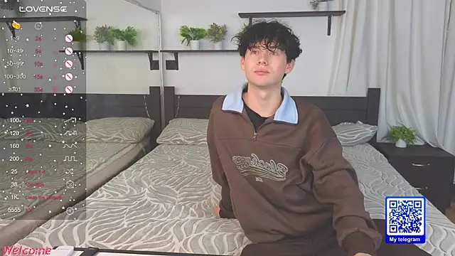 Cute Mike online show from November 10, 1:48 am