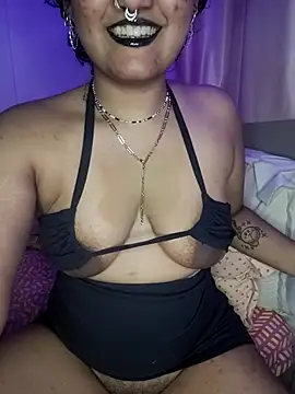 Curvy Navya online show from December 1, 3:39 pm