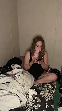 amandatheblondewife online show from March 12, 7:47 am