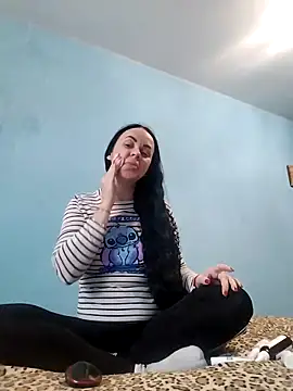 Snapshot of Stefaniyaxq chatting on November 20, 8:47 am Stefaniyaxq online show from November 20, 8:47 am