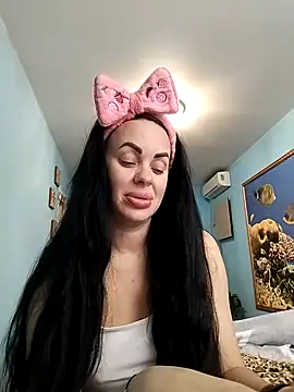 Snapshot of Stefaniyaxq chatting on November 26, 9:54 am Stefaniyaxq online show from November 26, 9:54 am