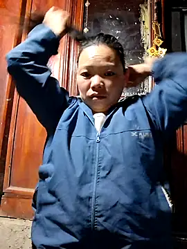 miomio-12 online show from December 15, 10:03 pm