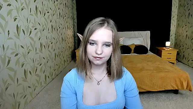 LunaCosplay online show from October 27, 8:13 pm