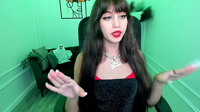 TiffanyYounge online show from October 23, 11:20 am