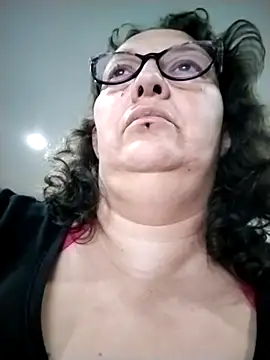 -saraqueen- online show from October 17, 9:50 pm