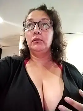 -saraqueen- online show from November 12, 4:51 pm