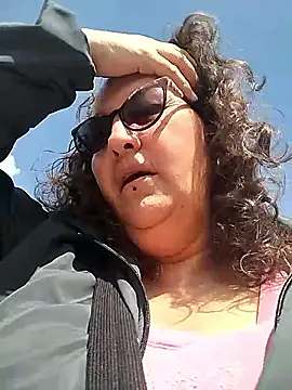 -saraqueen- online show from December 1, 3:39 pm