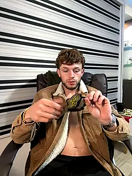 noah red online show from October 30, 1:40 am