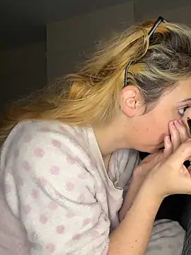 TabbyLovexox online show from November 7, 8:14 am