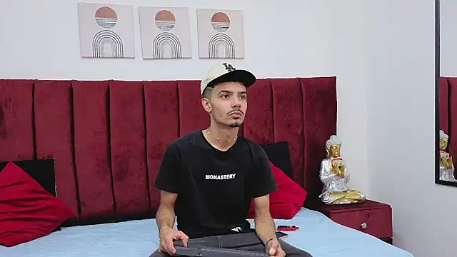 Timothe Evans online show from October 6, 8:39 pm