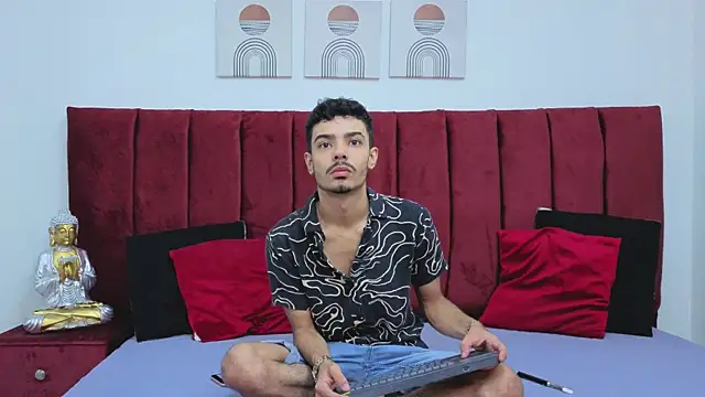 Timothe Evans online show from October 17, 8:55 pm