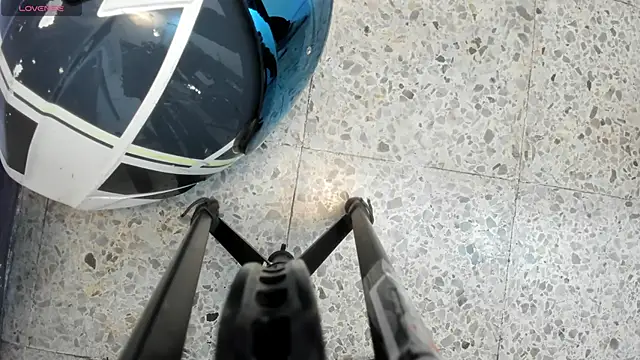 Snapshot of Leoo_Miller chatting on November 9, 4:33 am Leoo Miller online show from November 9, 4:33 am