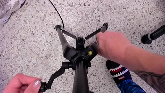 Snapshot of Leoo_Miller chatting on November 11, 5:29 am Leoo Miller online show from November 11, 5:29 am