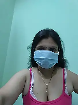 yourbeautyqueen online show from July 18, 8:45 pm