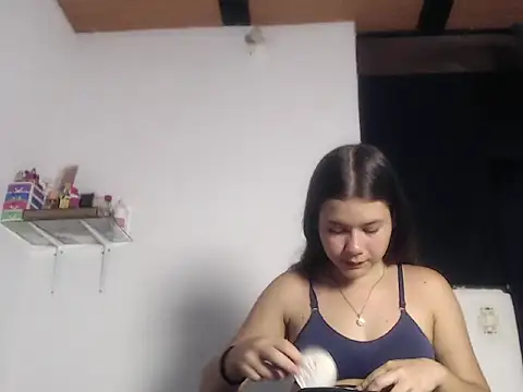 Snapshot of Saraa_loove chatting on October 27, 6:56 pm Saraa loove online show from October 27, 6:56 pm