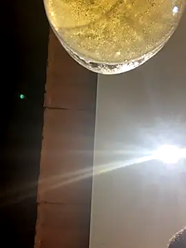 Snapshot of tonzin_o chatting on October 5, 6:56 am tonzin o online show from October 5, 6:56 am