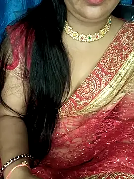Snapshot of Rashmi_011 chatting on May 15, 11:45 pm Rashmi 011 online show from May 15, 11:45 pm
