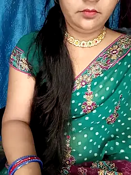Snapshot of Rashmi_011 chatting on May 29, 12:52 am Rashmi 011 online show from May 29, 12:52 am