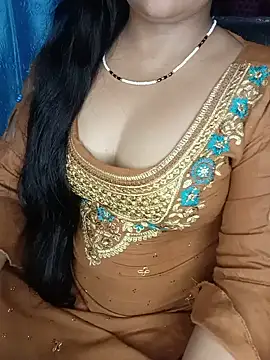 Snapshot of Rashmi_011 chatting on June 18, 9:25 am Rashmi 011 online show from June 18, 9:25 am