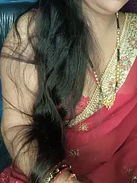 Snapshot of Rashmi_011 chatting on June 21, 12:24 am Rashmi 011 online show from June 21, 12:24 am