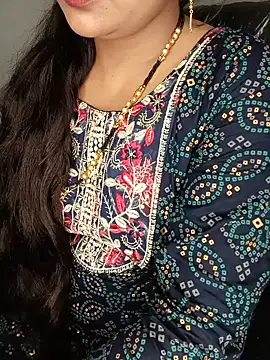Snapshot of Rashmi_011 chatting on July 28, 11:17 am Rashmi 011 online show from July 28, 11:17 am